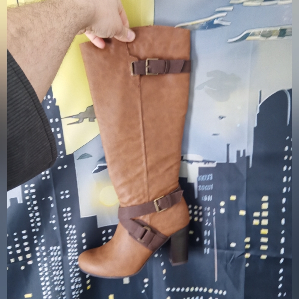Brown Knee-High Women's Boots